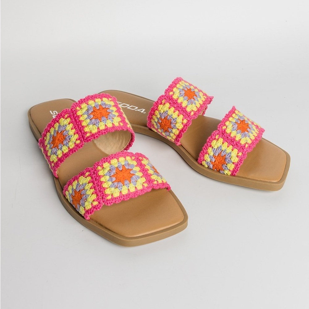 Soda Womens Crochet Slide Sandals Size 7.5 Pink Yellow Boho Chic Square Toe - Picture 2 of 7
